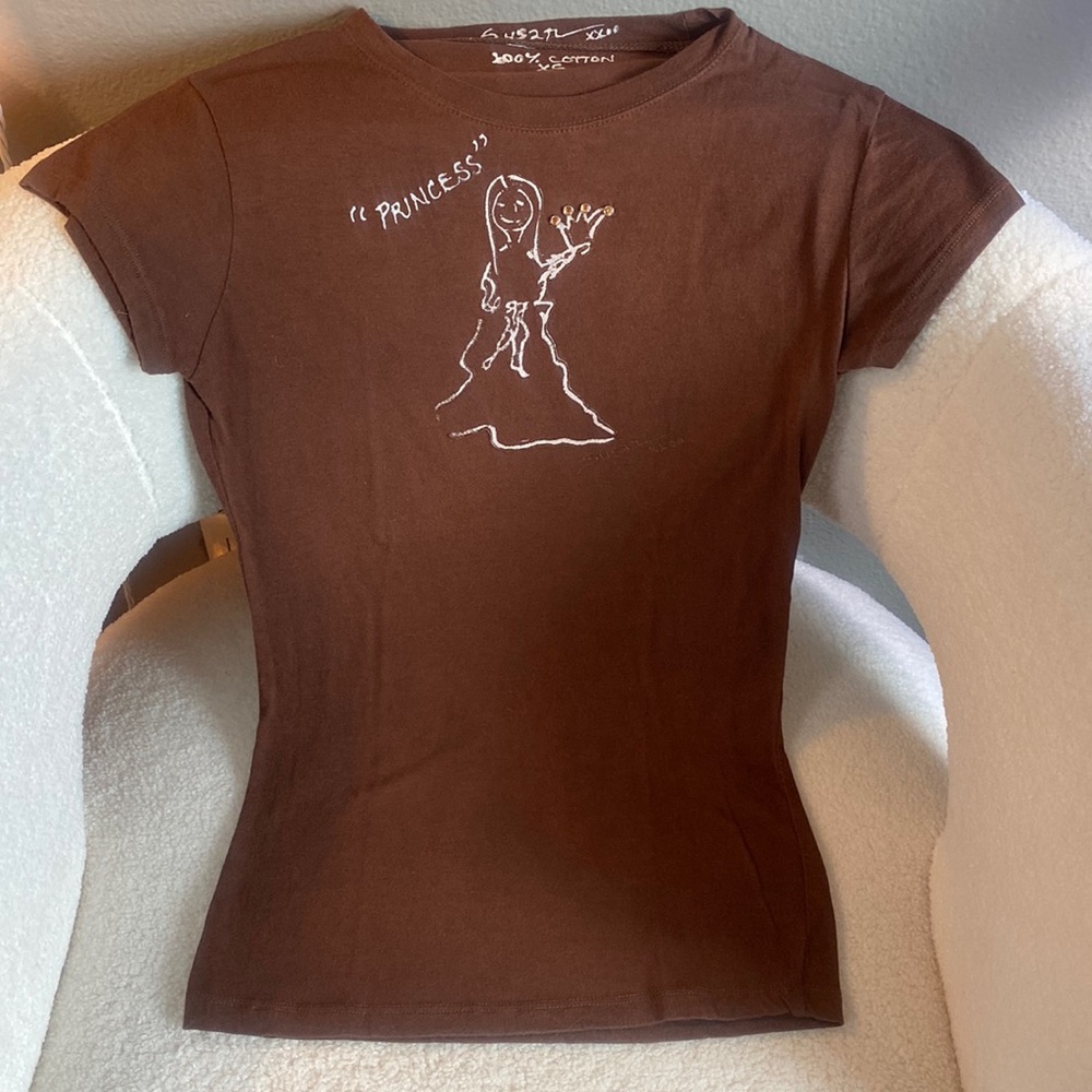 Graphic Women’s T- Shirt - Brown XS - “The Princess”